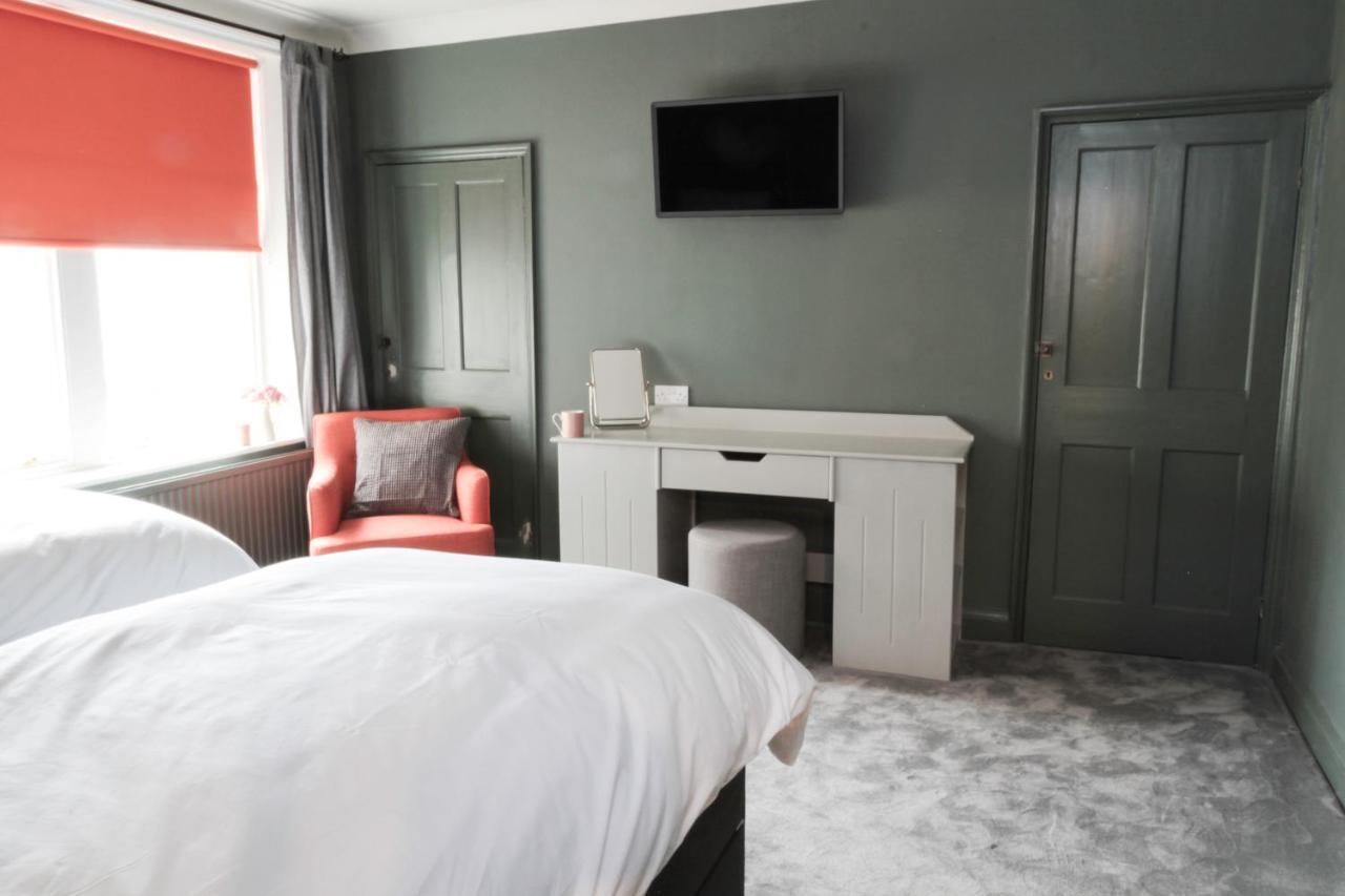 Number 6 Bed & Breakfast Whitby Ngoại thất bức ảnh
